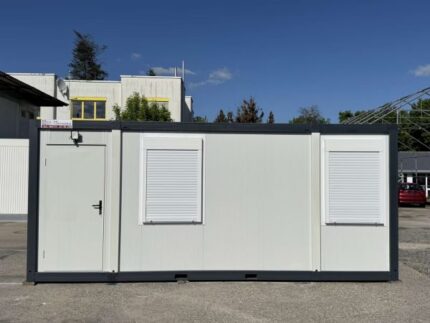 Bureau de chantier 17 m² avec volets roulants